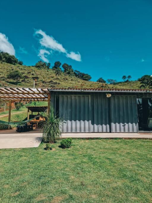 Casa Container Com Spa E Linda Vista Para A Serra Da Mantiqueira Villa Bueno Brandao Exterior photo