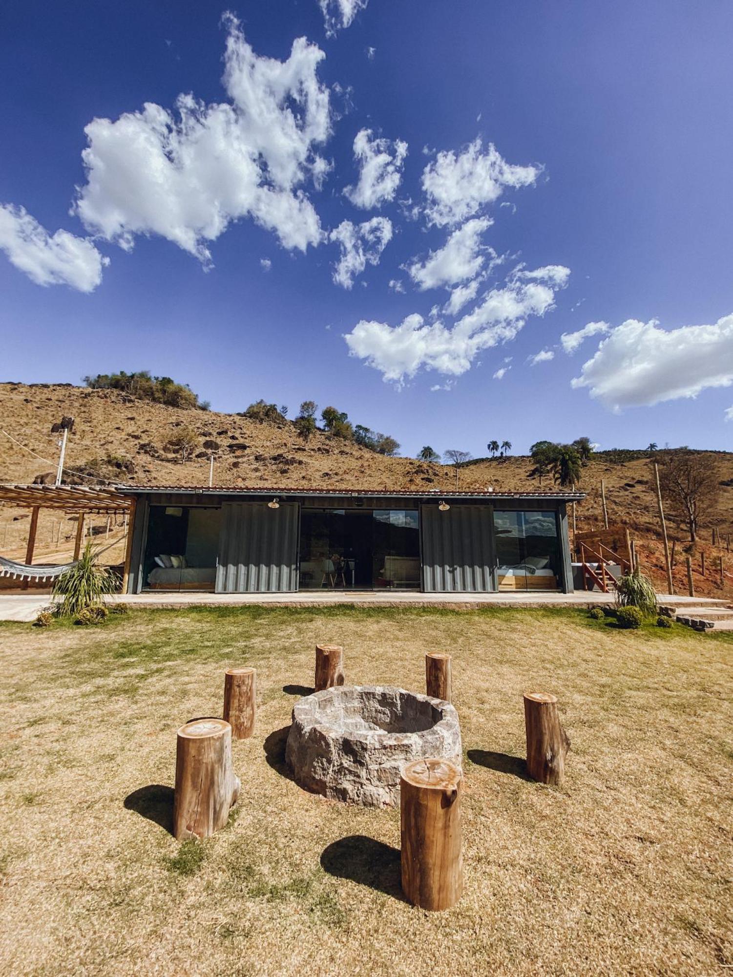 Casa Container Com Spa E Linda Vista Para A Serra Da Mantiqueira Villa Bueno Brandao Exterior photo